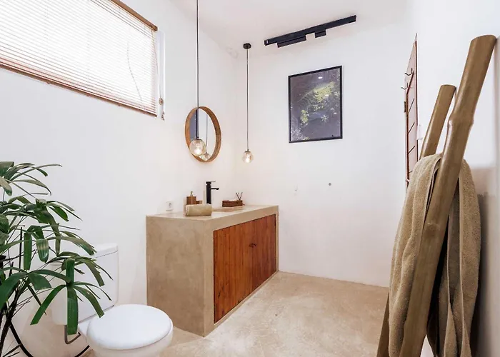 Private Jacuzzi - - 3br *